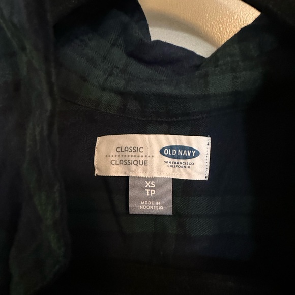 Shirt - Picture 3 of 4